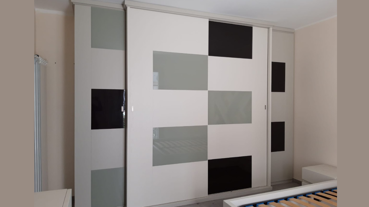 Cabine Armadio e Sistemi in Vetro installati a Palermo - Greco Vetri e Infissi 3