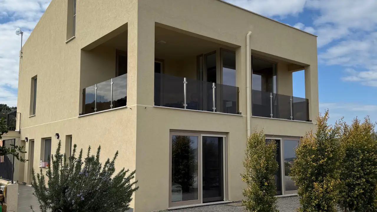 Parapetti, Balaustre e Scale in Vetro realizzati a Palermo - Greco Vetri e Infissi 10