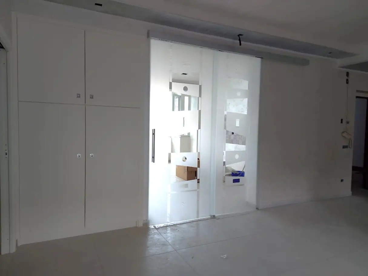 Porte a Battente in Vetro realizzate a Palermo - Greco Vetri e Infissi 5